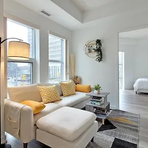 Lovely 3 Bedrooms In Of Toronto