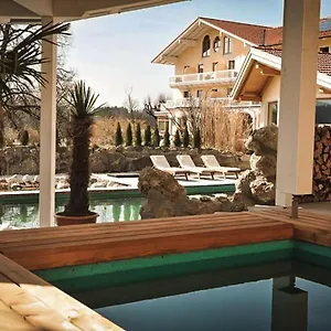 Wellnessnaturresort Gut Edermann Hotel