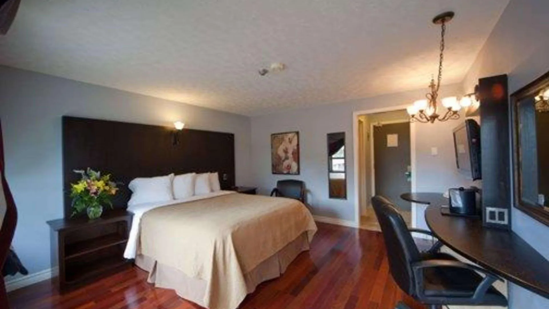 Quality Hotel Fallsview Cascade Niagarawatervallen 3*,