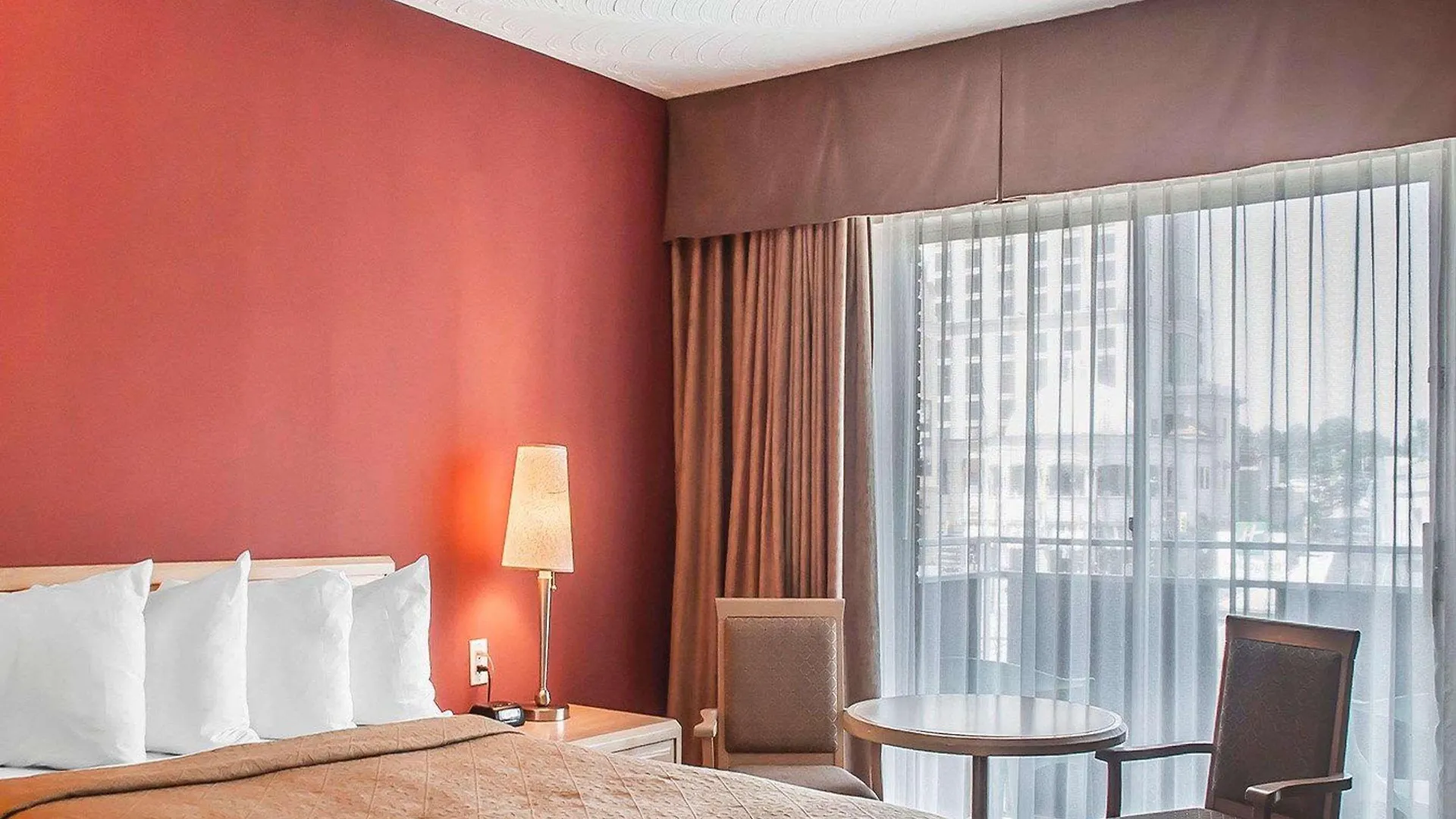 ***  Quality Hotel Fallsview Cascade Niagarawatervallen Canada