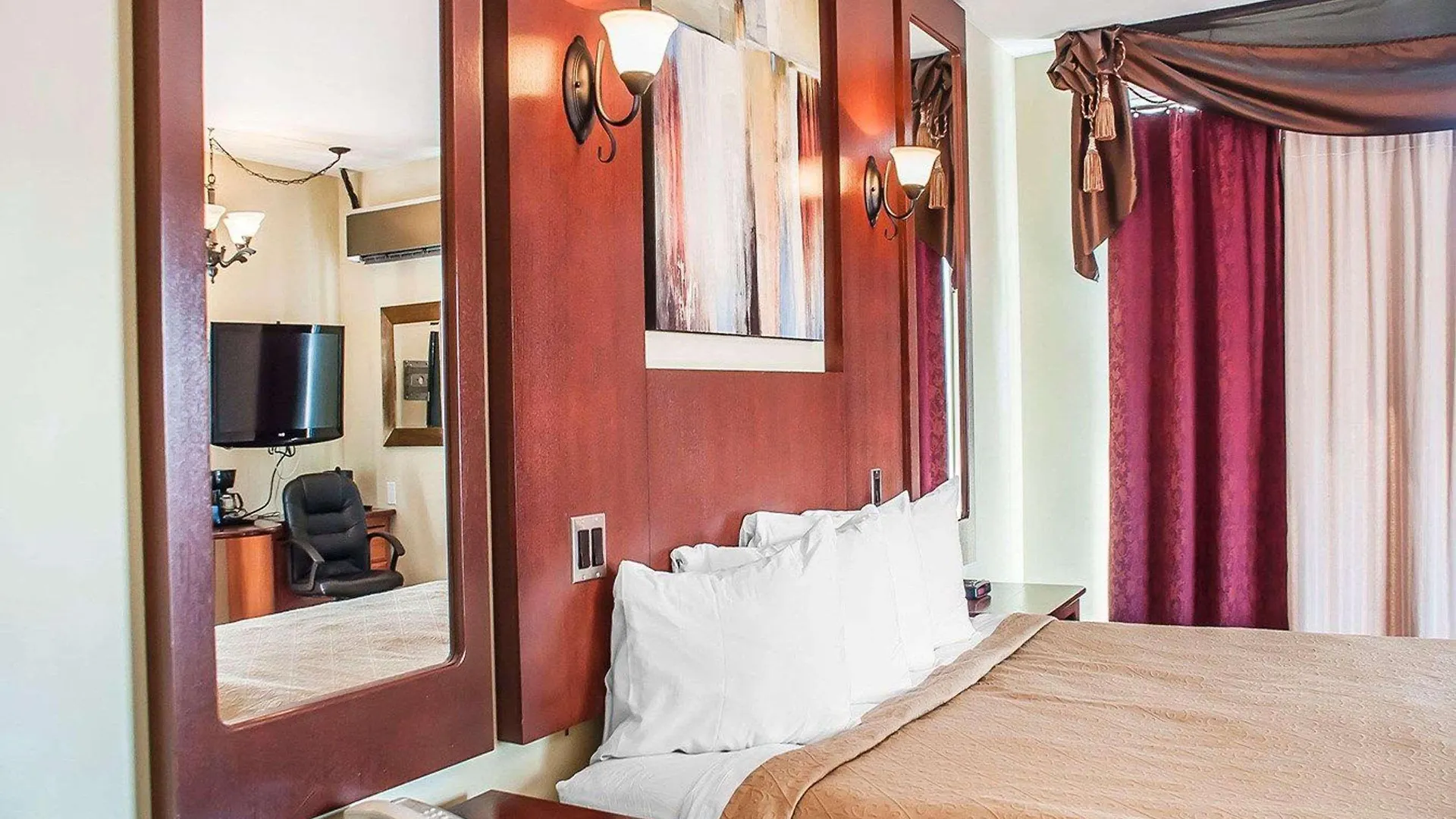 Quality Hotel Fallsview Cascade Niagarawatervallen 3*,