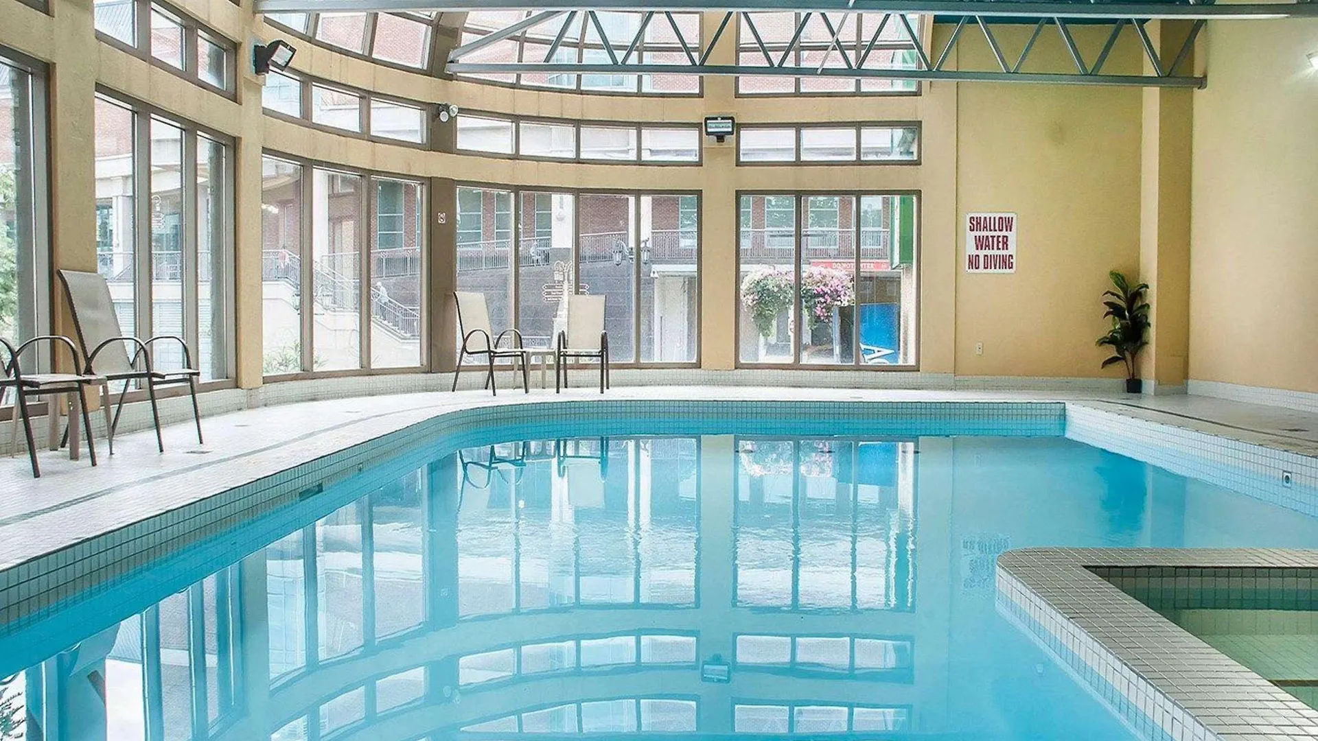 Quality Hotel Fallsview Cascade Niagarawatervallen