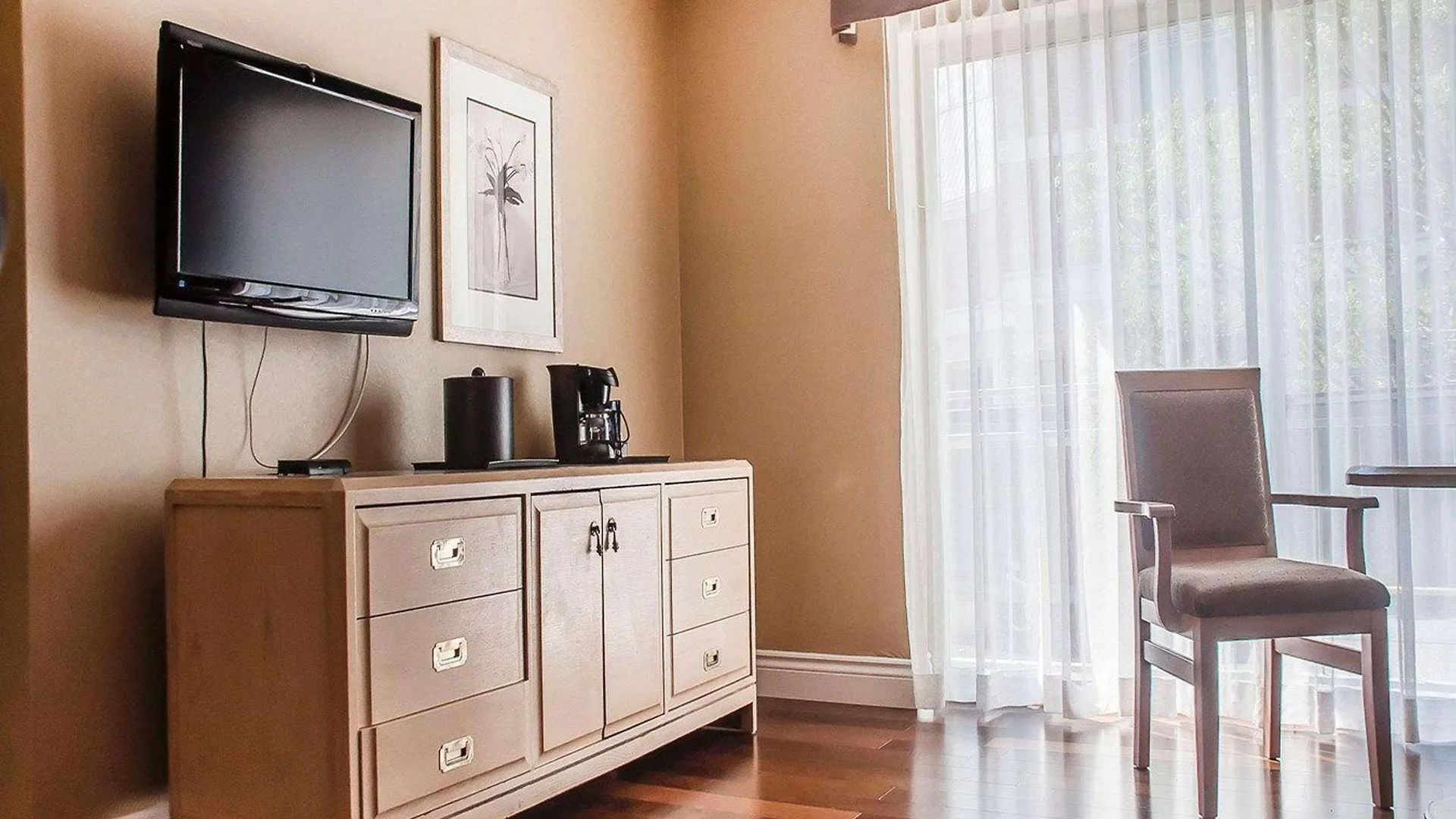 Quality Hotel Fallsview Cascade Niagarawatervallen