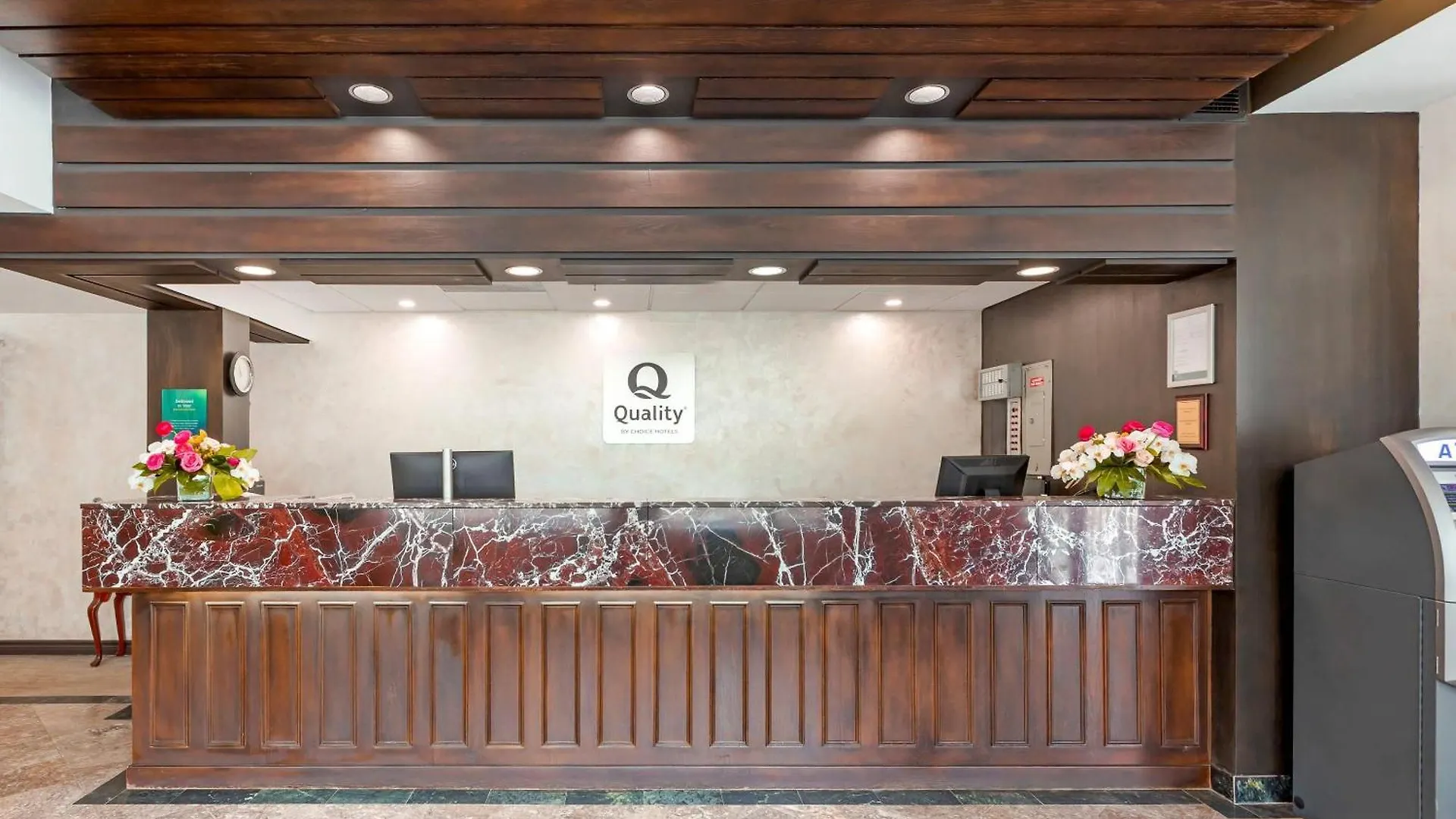 Quality Hotel Fallsview Cascade Niagarawatervallen