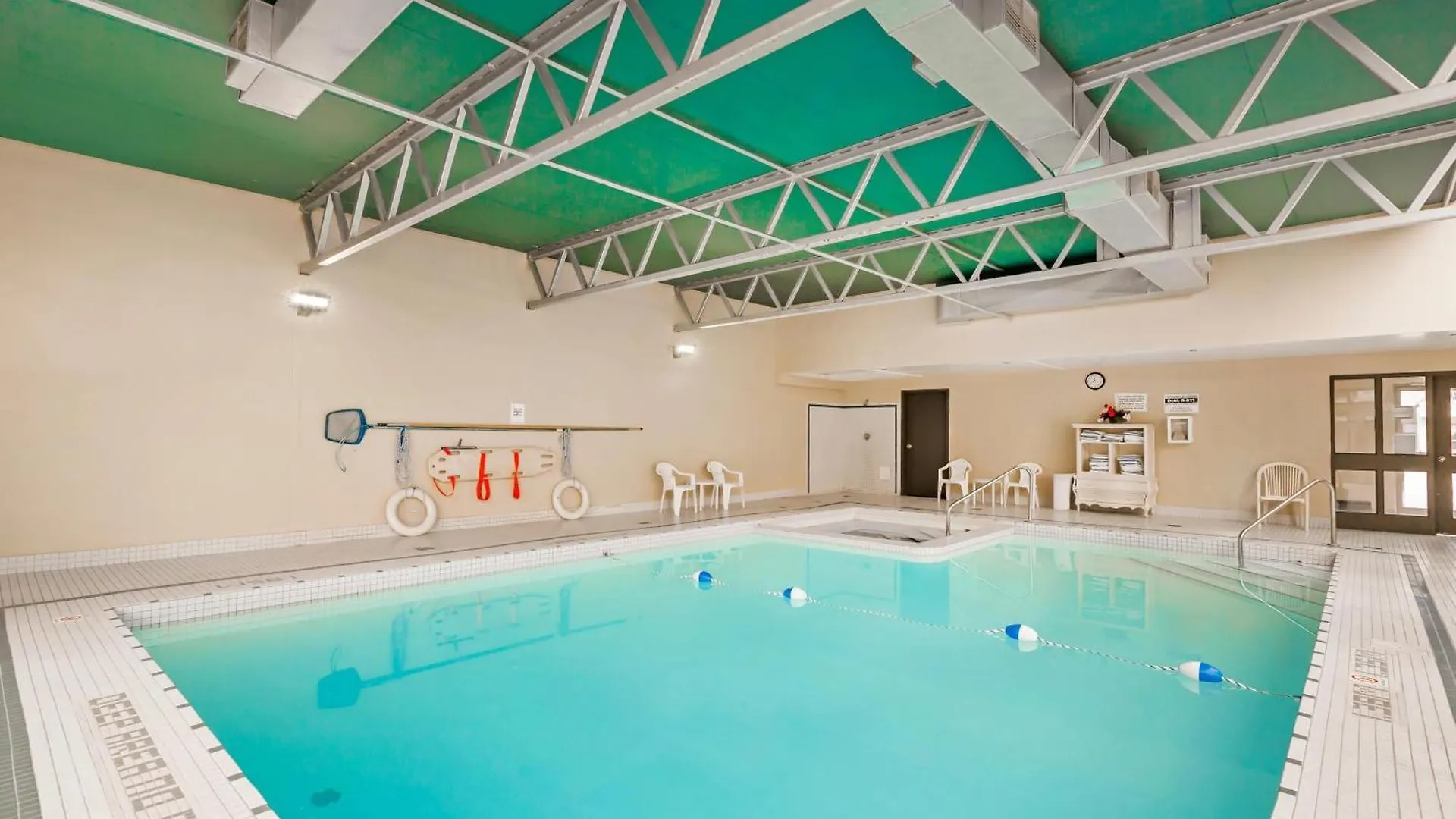 Quality Hotel Fallsview Cascade Niagara Falls 3*,